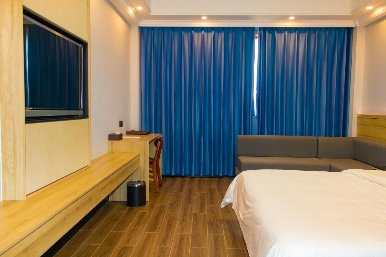 G.C Royal Hotel Accra Extérieur photo